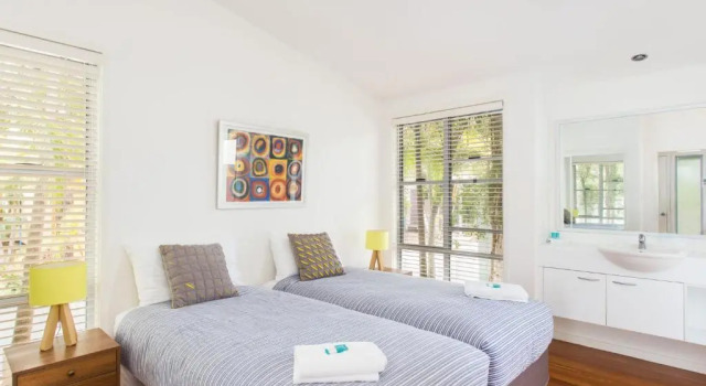 Mobys Resort 48