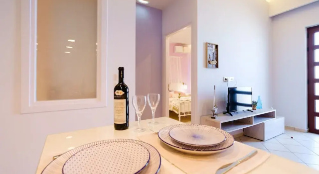 Cozy Home close to old Port Sea Front & Parking