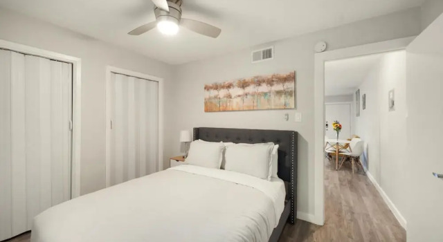 Modern 1BR Near UT Hyde Park Evonify, Забронировать Апартаменты/квартира Hyde Park Остин, рядом с Central Park Shopping Center