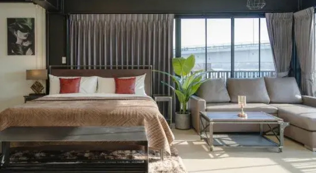 Номер Standard с балконом NORN Riverside Bangkok Hotel - นอนริมน้ำ