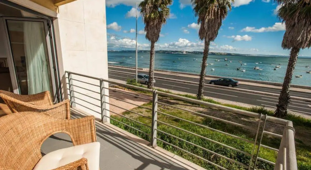 Apartments on The Waterfront, Book Lejlighed  