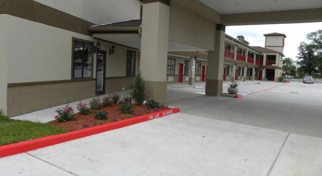 Palace Inn Kingwood, Book Mini-hotel Kingwood Houston