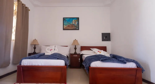 Двухместный номер Standard с балконом Royal Elmount Hotel