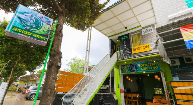 SPOT ON 2332 D'green Homestay