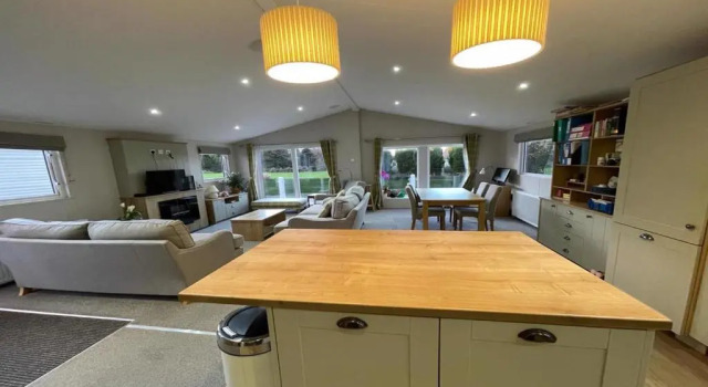 42 Woodland Walk Pevensey Bay Holiday Park sleeps 6, Забронировать Дом для отпуска Коттеджи Исторического графства Суссекса, Коттедж