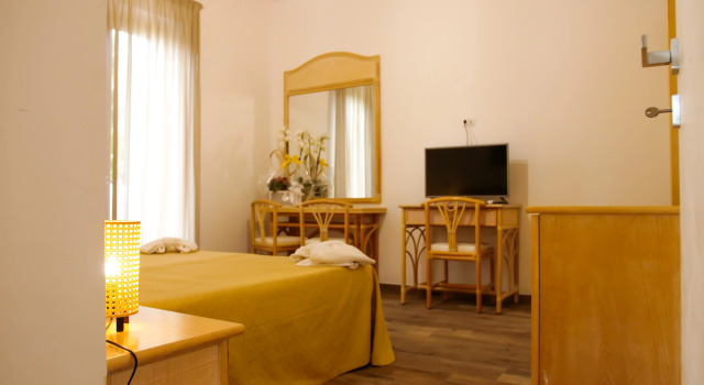 Park Hotel Valle Clavia, Забронировать Отель Отели Пескичи 4 звезды, 4*