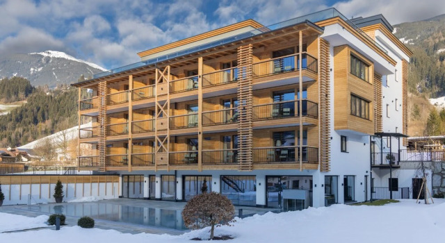 Hotel Gasthof Rissbacherhof, Rezerwuj Ośrodek wypoczynkowy Stumm Zillertal