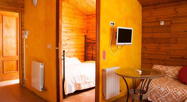 Fuente del Lobo Glamping  Bungalows - Adults Only