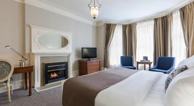 Standart çift kişilik oda Chateau Versailles
