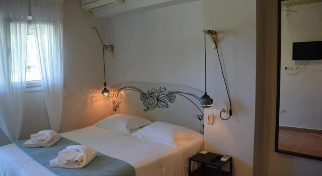Студия Simatos Apartments and Studios