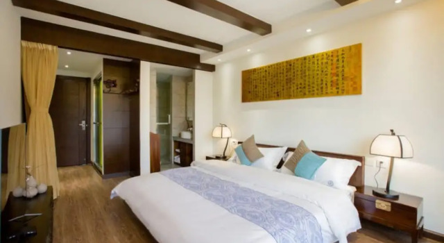 SanshengWuer Hiding Boutique GuestHouse, Забронировать Бутик-отель Лицзян Юньнань, рядом с Улица Сквер-стрит Древнего города Даянь