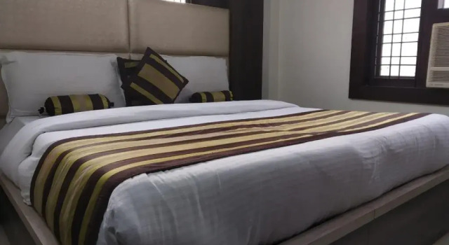 Hotel Grey Castle - Near Haridwar Railway Station, Buchen Sie Hotel SPA-Hotels in Padra, SPA