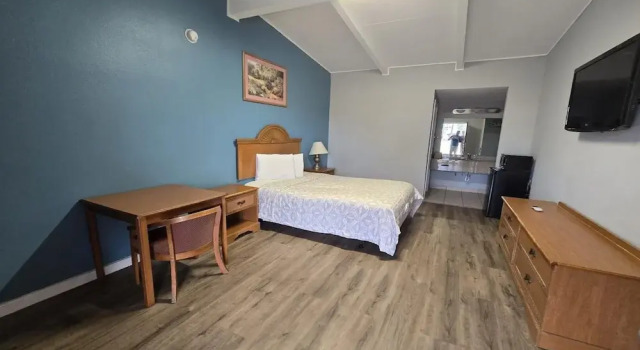 Двухместный номер Standard Luxury Inn & Suites and RV
