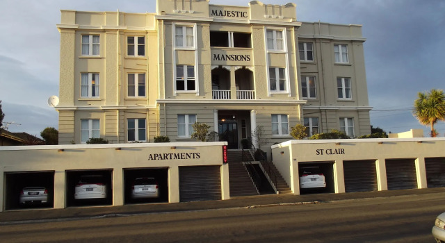 Majestic Mansions - Apartments at St Clair