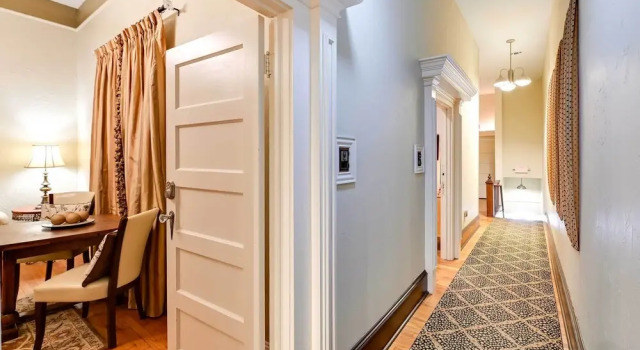 Dtwn Decatur Apt: Walk to Restaurants & Shops, Забронировать Отель Декейтер Dallas - Fort Worth Metropolitan Area