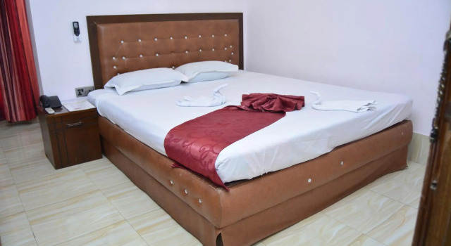 Naba Inn Guest House, Rezervasyon Misafirhane Chattogram Division Chittagong
