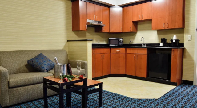Люкс Executive c 1 комнатой Fairfield Inn Hartford Airport
