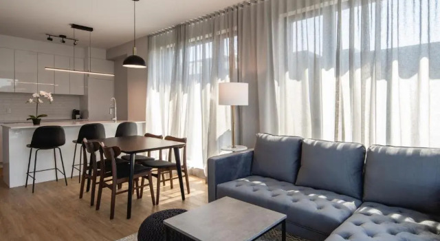 Apartmán s balkonem Griffintown Hotel