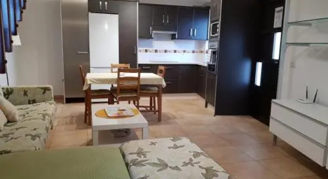 Vivienda Vacacional Monteprimero 2, Book Apartment Hotels in Valverde with Parking, Parking