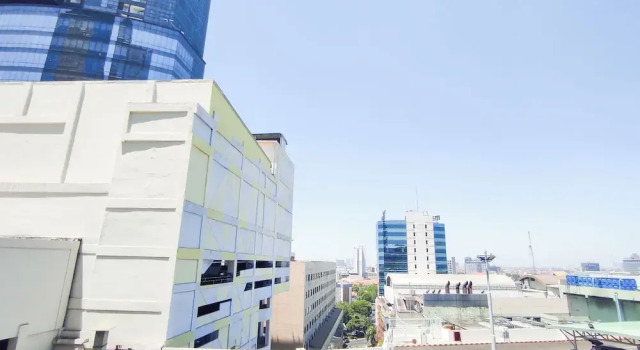 Premium and Restful 3BR in City Center at Kondominium Regensi Apartment, Boek Appartement Appartementen in Surabaya, in de buurt van Tunjungan Mall, Appartement