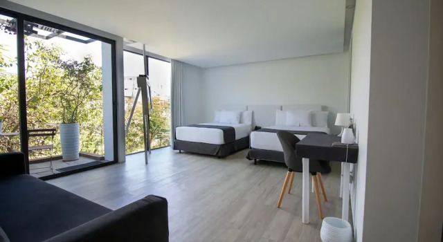 Двухместный семейный номер Standard с балконом Golden Bay Galapagos