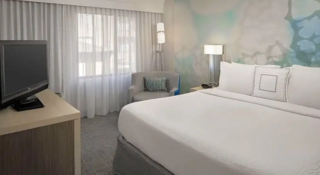 Одноместный люкс Courtyard Houston Westchase