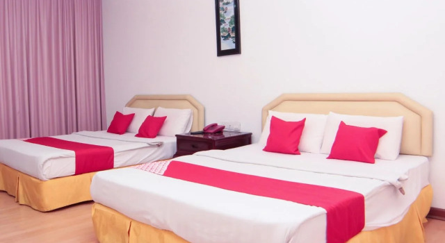 Lehdo Inn, Rezerwuj Hotel Hotele w Sarawak z parkingiem, Parking
