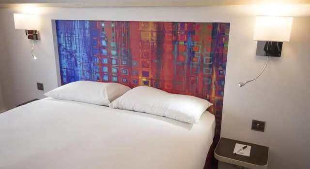 Двухместный номер Ramada Milton Keynes