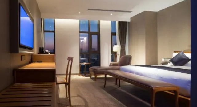 Кровать в общем номере (женский номер) Kunshan Yusong Garden  Hotel