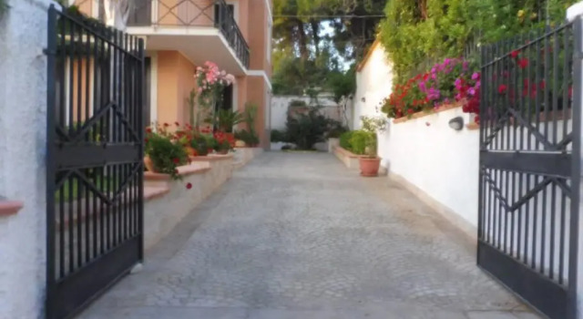 Апартаменты с 2 комнатами Appartamento in Villa a 100 metri dal mare