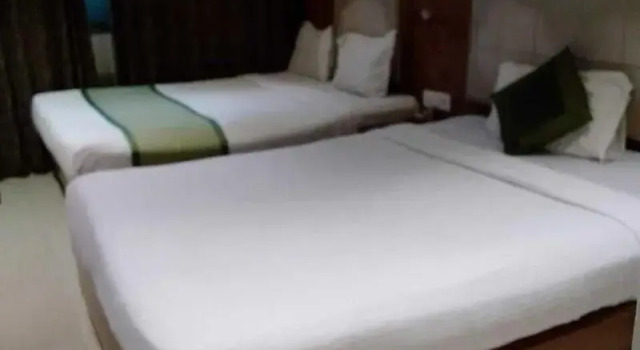Hotel Regal Inn, Забронировать Отель Недорогие отели штата Махараштры, недорого