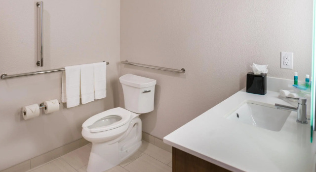 Четырёхместный номер Standard Holiday Inn Express Fort Worth West by IHG