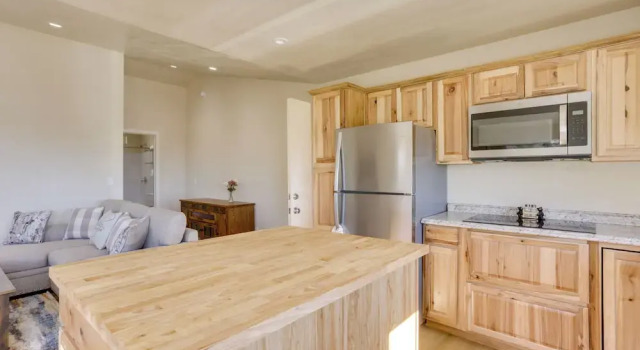 Коттедж Comfy Oakhurst Duplex Near Hiking & Sightseeing!
