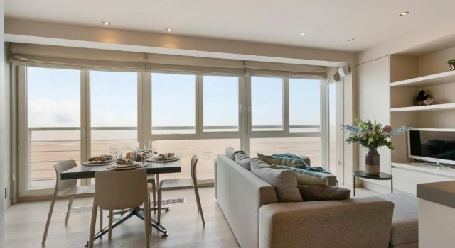 Апартаменты Unique 2 bedroom apartment with sea-view nearby the centre of Knokke