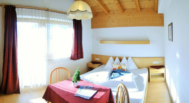 Hotel Restaurant Rosengarten, Rezervovat Hotel Hotely v Tyrolsko se snídaní, Snídaně