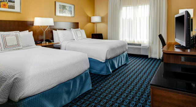 Fairfield Inn & Suites by Marriott Atlanta Suwanee, Boek Hotel Hotels in Georgia met parkeren, Parkeren