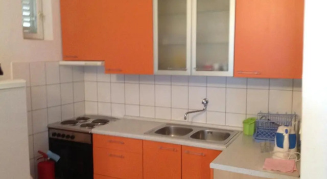 Апартаменты с 3 комнатами с видом на море Apartments Diana