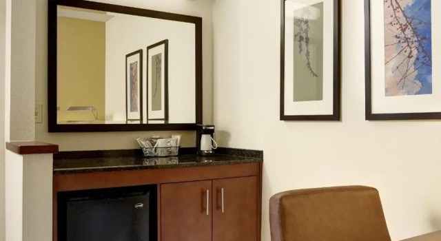 Четырёхместный номер Standard Sonesta Select Austin North Central