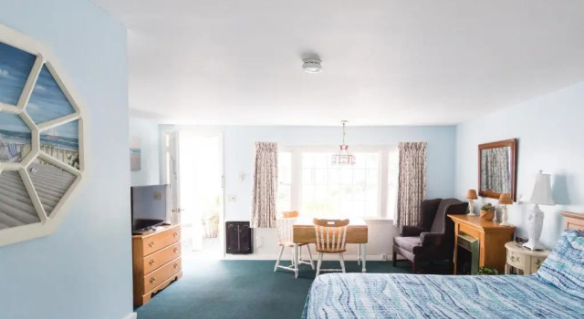 Двухместный номер Deluxe A Beach Breeze Inn