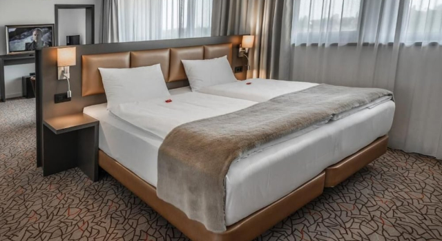 Апартаменты с балконом и с видом на город Charm Boutique Hotel