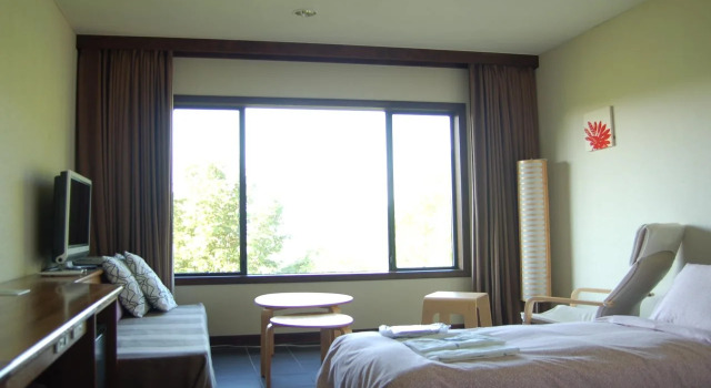 Auberge & Restaurant Bleuet, Book Hostel Hostels in Tokyo Prefecture, Hostel