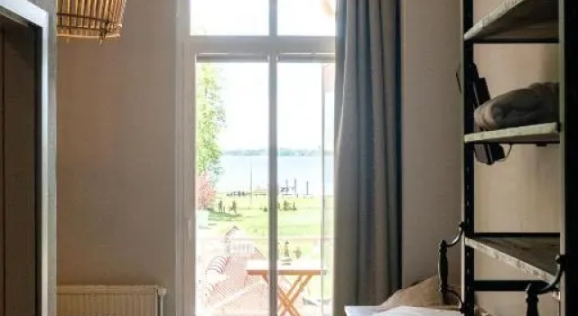 Одноместный номер Standard с балконом Das 53°Hotel