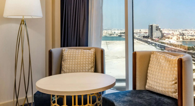 Номер Executive The Diplomat Radisson Blu Hotel Residence & Spa