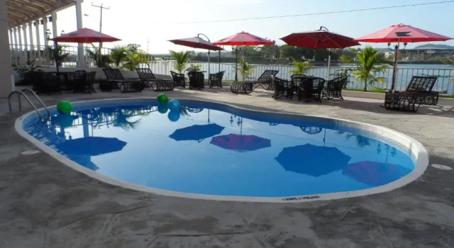 Четырёхместный номер Standard Ramada by Wyndham Tikal Isla de Flores