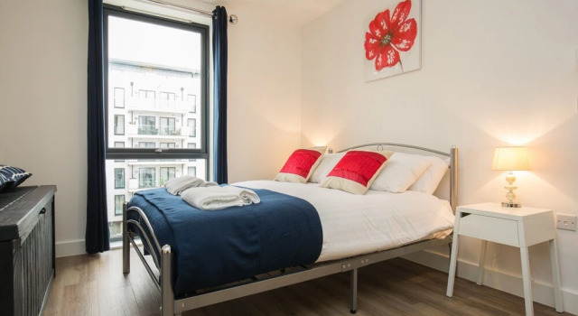 iRelocate - Millennium Promenade, Prenota Hotel Harbourside Bristol