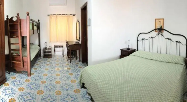 Четырёхместный номер Standard Hotel Villaggio Stromboli - isola di Stromboli