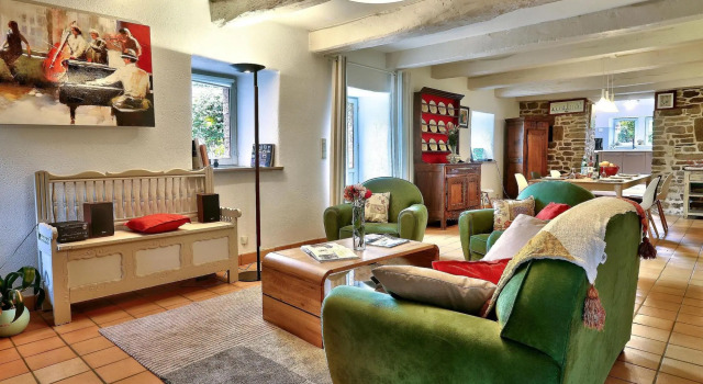 Inviting holiday home in Huelgoat with terrace, Rezerwuj Hotel  