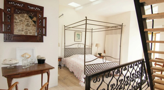 Romantic Tower in Dordogne With Rooftop Terrace, Book Hotel Roussines Charente