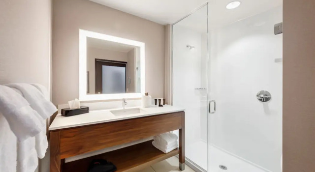 Hampton Inn San Jose Cherry Ave, CA, Забронировать Отель Сан-Хосе Silicon Valley