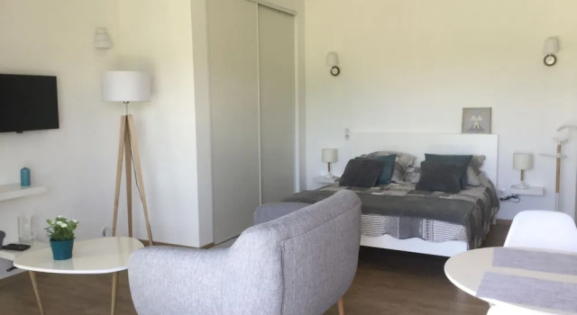 B&B dans Mas en pierres, Boek Bed and Breakfast Robion Luberon
